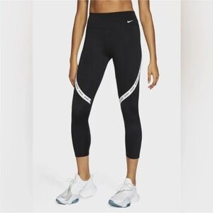 Nike dri fit leggings. Size M. Never worn.